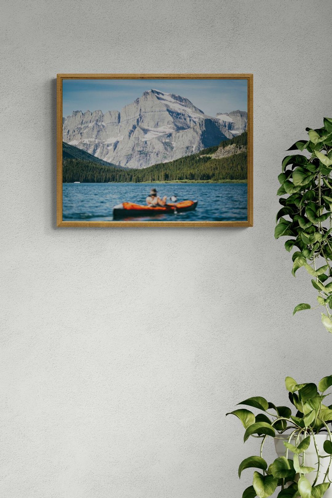 living-room-with-sofa-and-pot-plants-1__02.jpg